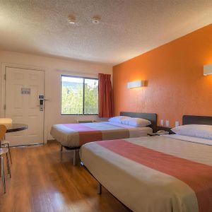 Quadruple Room Non-Smoking